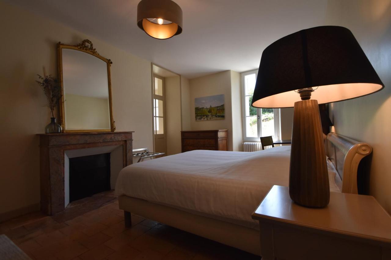 Les Destinees Hotel Chinon Buitenkant foto