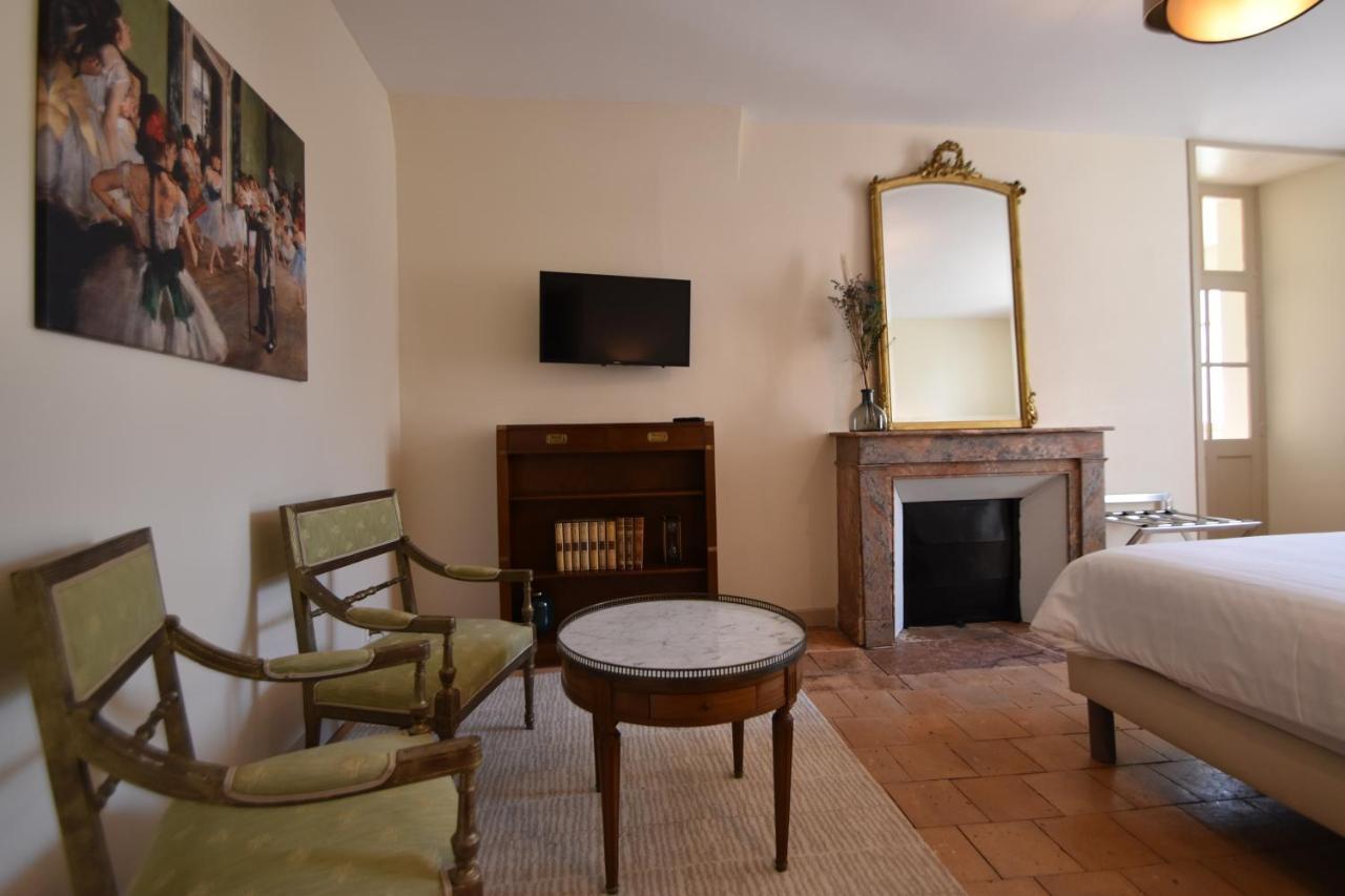Les Destinees Hotel Chinon Buitenkant foto